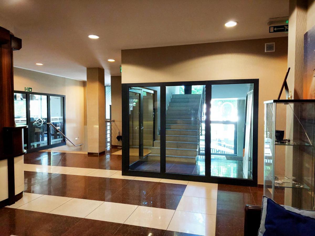 Apartament Planeta Mielno - Centrum, 2 Minuty Od Plazy ! ! ! Exteriör bild